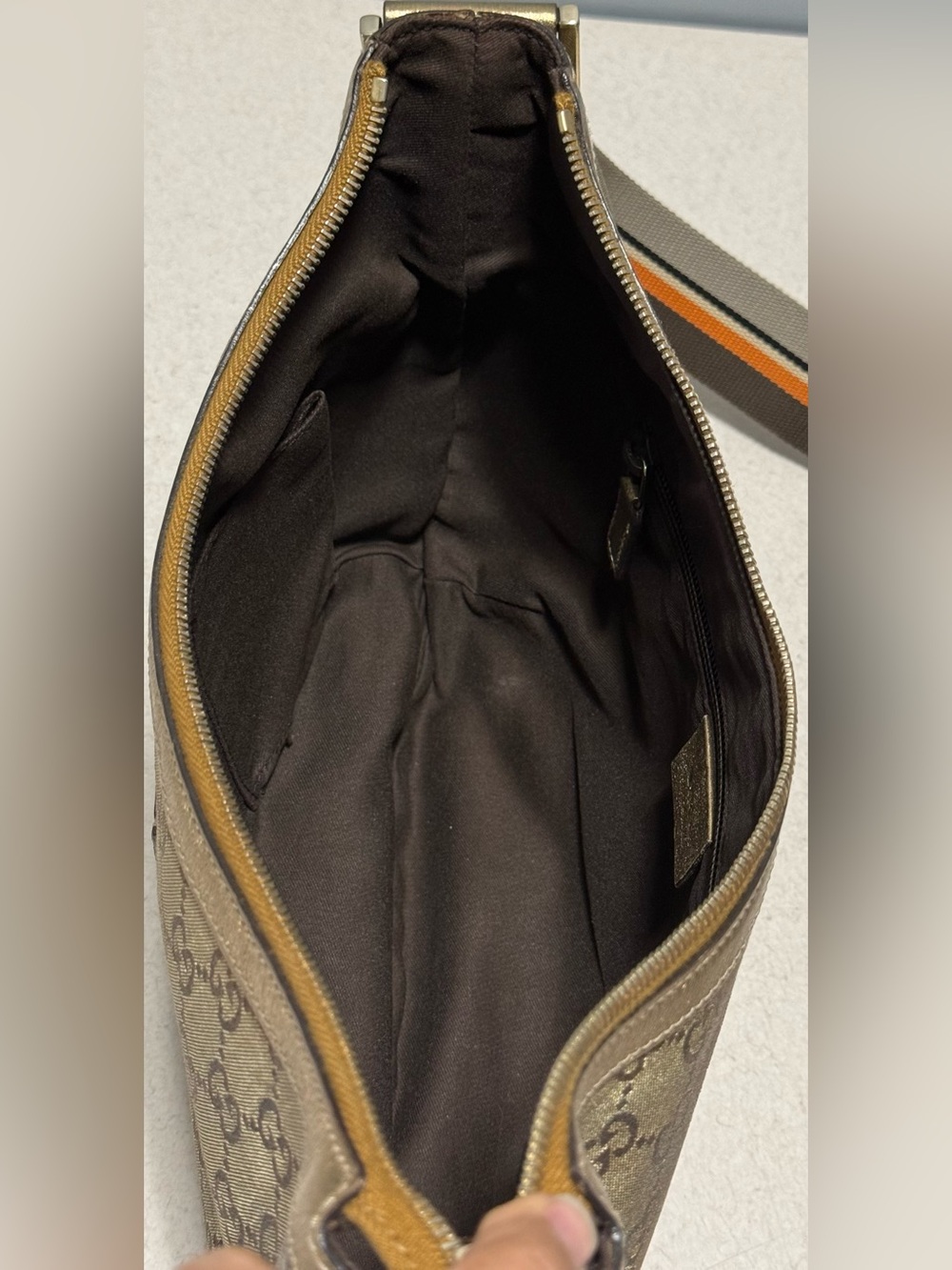 Gucci Vintage GG Hobo Crossbody Bag Canvas - Picture 12 of 16